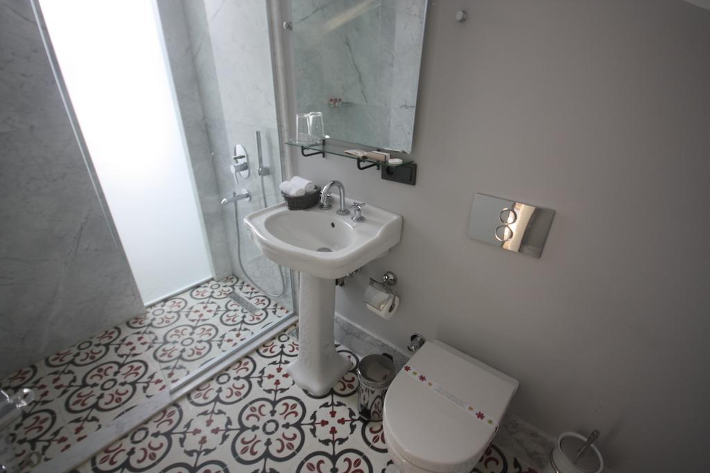 La Casa Pera Suites Istanboel Kamer foto